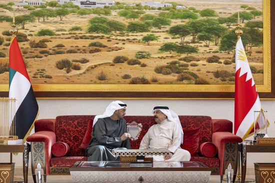 الرئيس الإماراتي يبحث مع ملك البحرين تعزيز التعاون والتضامن الإقليمي 1 الرئيس الإماراتي يبحث مع ملك البحرين تعزيز التعاون والتضامن الإقليمي