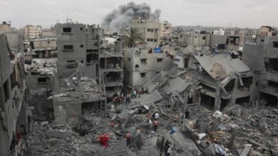 ارتفاع حصيلة الشهداء في غزة إلى 65 وسط تدمير واسع للمباني وغارات مكثفة