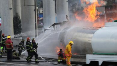المكسيك.. مقتل 3 وإصابة 70 في انقلاب صهريج واحتراقه