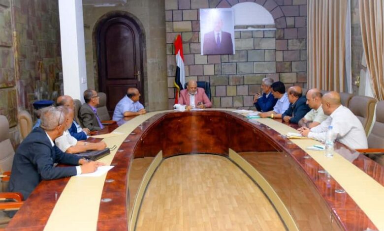تعز.. ترتيبات جديدة لتنظيم فرزات النقل والأسواق 1 تعز.. ترتيبات جديدة لتنظيم فرزات النقل والأسواق