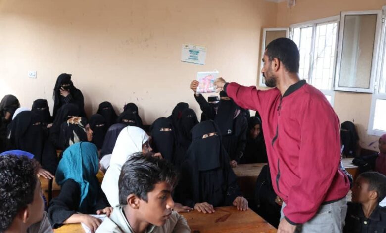 مبادرة "ألفباء" تنظم مسابقة توعوية لطلاب مدرسة الحيمة بالتحيتا 1 مبادرة "ألفباء" تنظم مسابقة توعوية لطلاب مدرسة الحيمة بالتحيتا