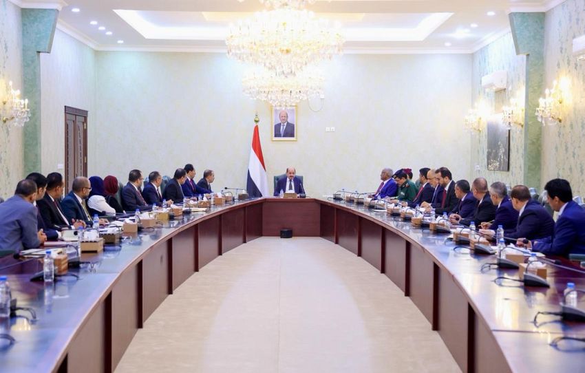 الزنداني يترأس اجتماعًا للحكومة في عدن ويؤكد أولوية الأمن والخدمات وتسريع الإصلاحات