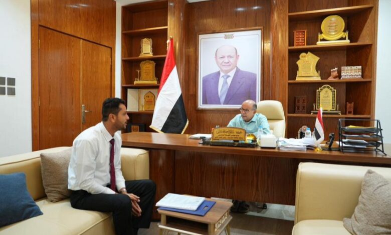 محافظ حضرموت يطّلع على أوضاع المختبرات والأحوال المدنية وجهود إصلاح ذات البين