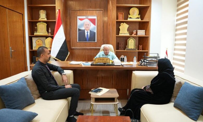 الخنبشي يناقش ترتيبات موسم البلدة 2026 ويؤكد دعم السياحة والشباب بحضرموت 1 الخنبشي يناقش ترتيبات موسم البلدة 2026 ويؤكد دعم السياحة والشباب بحضرموت