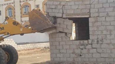 حملة ميدانية في خورمكسر لإزالة البناء العشوائي والتعديات على أراضي الدولة