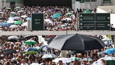 حجاج بيت الله الحرام يتوافدون إلى مِنى إيذانًا ببدء مناسك الحج 9 حجاج بيت الله الحرام يتوافدون إلى مِنى إيذانًا ببدء مناسك الحج