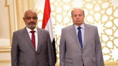 محافظ الحديدة يعزي في وفاة الرئيس السابق عبدربه منصور هادي ويشيد بمسيرته الوطنية 2 محافظ الحديدة يعزي في وفاة الرئيس السابق عبدربه منصور هادي ويشيد بمسيرته الوطنية