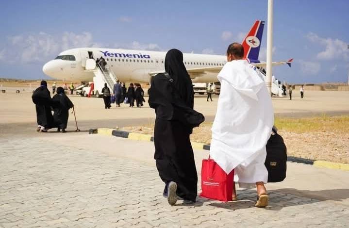 انطلاق أولى رحلات تفويج الحجاج من مطار الريان الدولي 1 انطلاق أولى رحلات تفويج الحجاج من مطار الريان الدولي