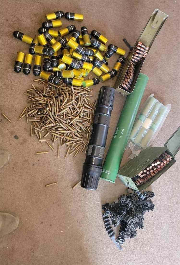 إحباط عملية تهريب ذخائر ومقذوفات مضادة للدروع في حضرموت