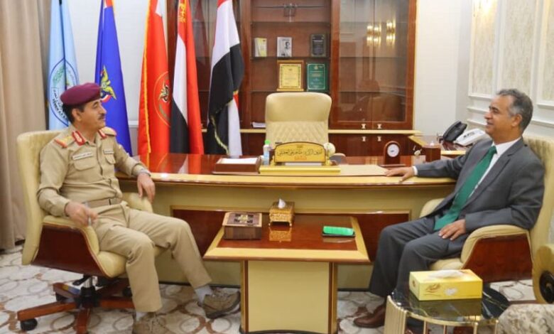وزير الدفاع والسفير الليبي يناقشان التعاون المشترك وتطورات الأوضاع الإقليمية 1 وزير الدفاع والسفير الليبي يناقشان التعاون المشترك وتطورات الأوضاع الإقليمية