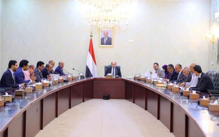 قرارات جديدة لمعالجة أزمة الكهرباء في عدن والمحافظات المحررة