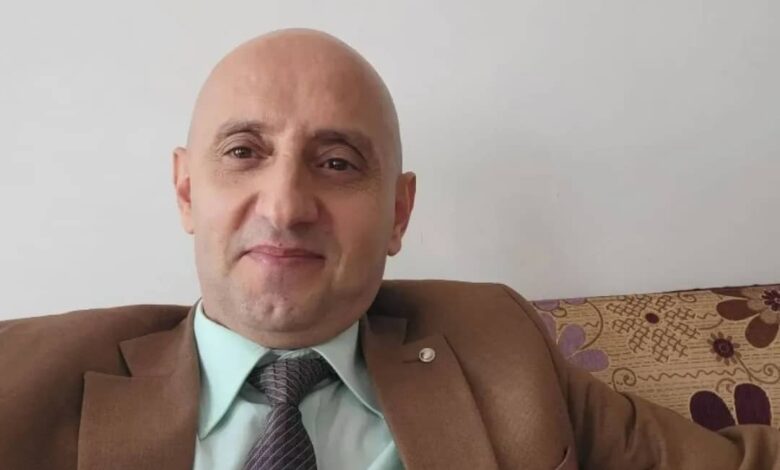 صنعاء.. أسرة صحفي مختطف تطالب بالكشف عن مصيره وتحمل الحوثيين مسؤولية سلامته 1 صنعاء.. أسرة صحفي مختطف تطالب بالكشف عن مصيره وتحمل الحوثيين مسؤولية سلامته