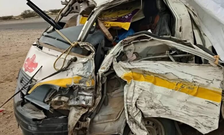 لحج.. وفاة امرأتين وإصابة 5 أشخاص في تصادم حافلتين بطور الباحة 1 لحج.. وفاة امرأتين وإصابة 5 أشخاص في تصادم حافلتين بطور الباحة