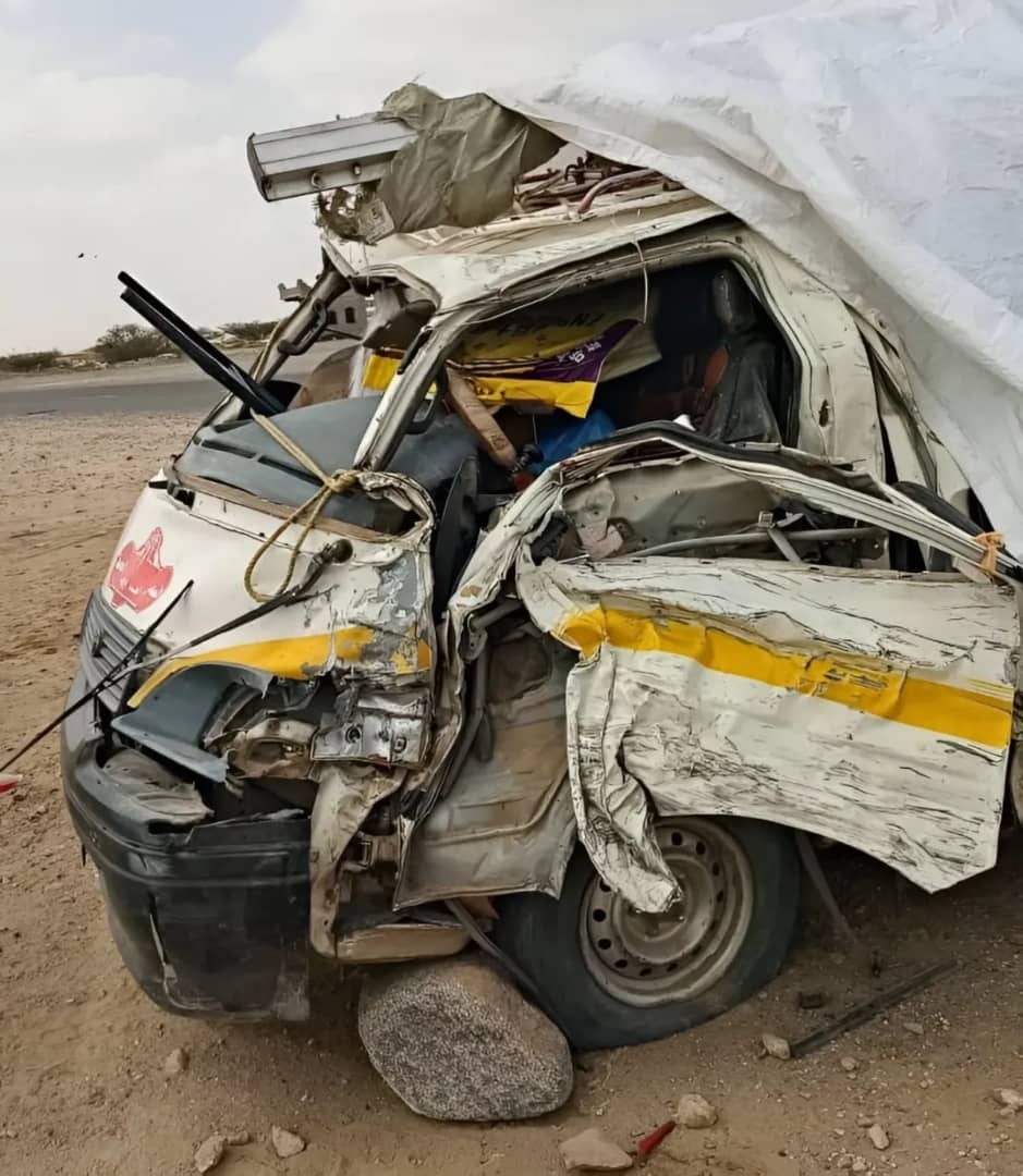 لحج.. وفاة امرأتين وإصابة 5 أشخاص في تصادم حافلتين بطور الباحة