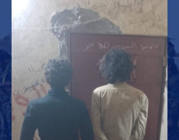 أمن أبين يطيح بعصابة سرقة استهدفت شاحنات البضائع أثناء سيرها 1 أمن أبين يطيح بعصابة سرقة استهدفت شاحنات البضائع أثناء سيرها