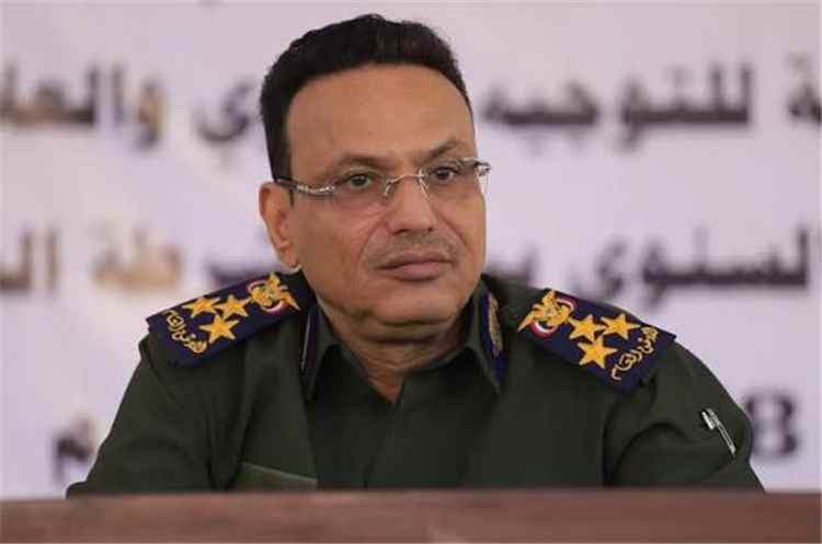 وزارة الداخلية تؤكد المضي في تنفيذ مشروع اللوحات الوطنية الموحدة للمركبات