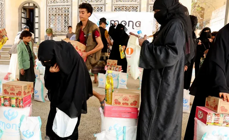 جرائم الحوثي بحق العمل الإنساني في اليمن.. 124 حادثة و245 ضحية 1 جرائم الحوثي بحق العمل الإنساني في اليمن.. 124 حادثة و245 ضحية