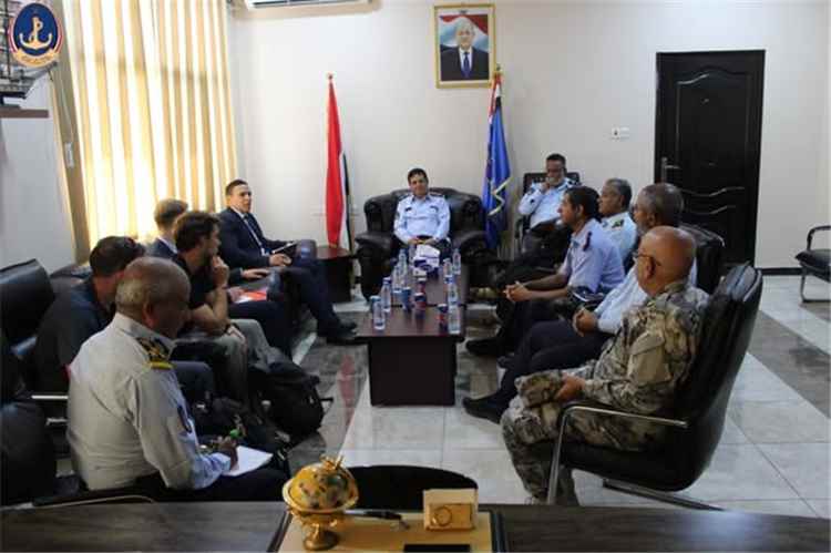 قيادة خفر السواحل تبحث مع الجانب الفرنسي مكافحة التهريب والقرصنة