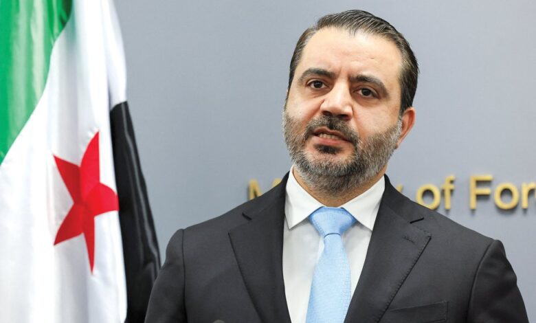 سوريا ترحّب بتخفيف العقوبات الأوروبية وتدعو لتعزيز التعاون وإعادة الإعمار