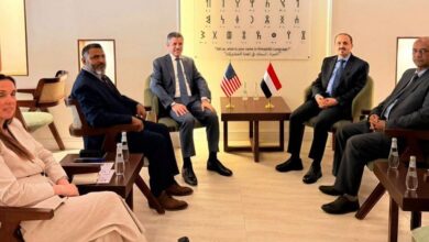 الإرياني يودّع السفير الأمريكي ويشيد بجهوده في دعم اليمن وتعزيز العلاقات الثنائية