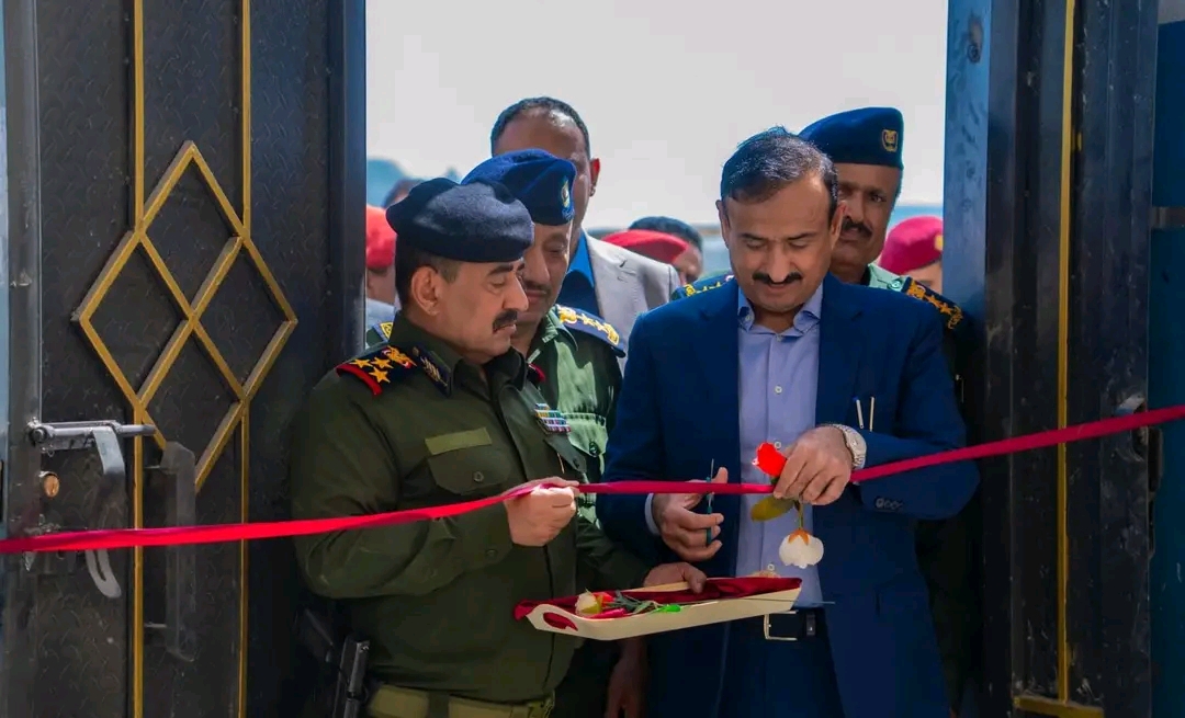 محافظ شبوة يدشّن إدارة الشرطة النسائية لتعزيز الأمن وحماية الأسرة