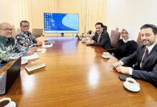 اليمن وإندونيسيا تبحثان تعزيز العلاقات الثنائية واستكمال مذكرة المشاورات السياسية