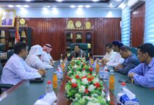 محافظ المهرة يبحث مع البرنامج السعودي تشغيل المدينة الطبية ومشاريع تنموية جديدة