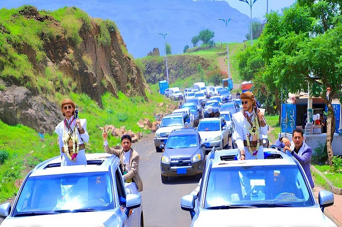 قيود حوثية جديدة تطال الأعراس في إب وتضيّق على مواكب الزفاف ومصوري المناسبات 1 قيود حوثية جديدة تطال الأعراس في إب وتضيّق على مواكب الزفاف ومصوري المناسبات