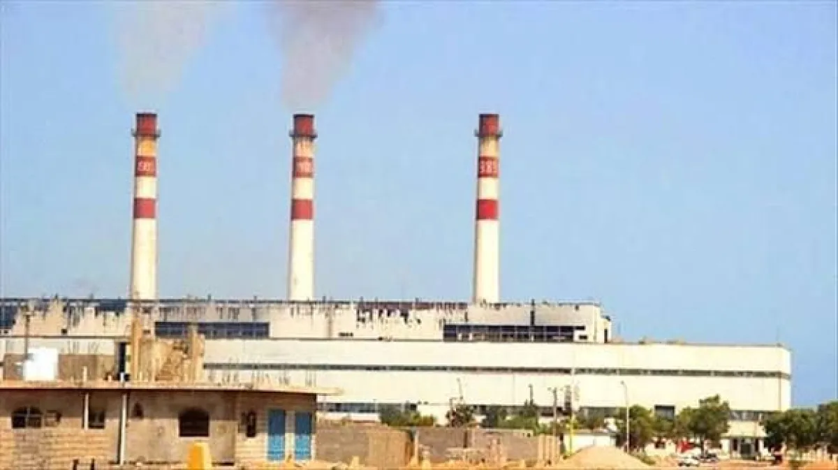 وزارة الكهرباء تعلن وصول إمدادات وقود إضافية لتعزيز تشغيل المحطات