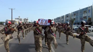 المقاومة الوطنية تشيع أحد أبطالها في المخا وتجدد العهد بمواصلة المعركة الوطنية