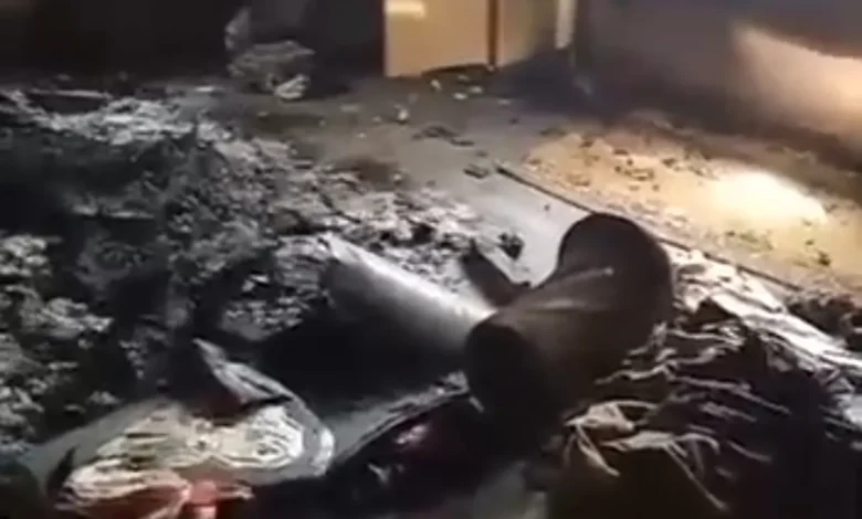 مليشيا الحوثي تقتحم منزلاً في رداع وتحرقه بعد الاعتداء على ساكنيه