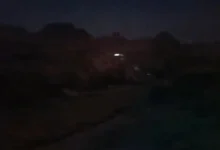 قصف حوثي يستهدف منازل ومزارع المدنيين في منطقة تورصة بالضالع