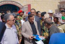 محافظ شبوة يدشن مشروع "إبصار" لعلاج مرضى العيون