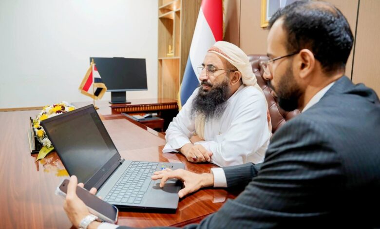 إصدار أول تأشيرة عمرة إيذاناً ببدء موسم 1448هـ للمعتمرين اليمنيين