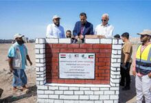 بدعم كويتي.. محافظ عدن يدشن المرحلة الثانية من مدينة السلام السكنية