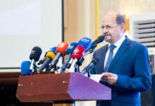 رئيس الوزراء: المشكلات لا ترتبط بشح الموارد بل بآليات إدارتها وتوزيع الصلاحيات