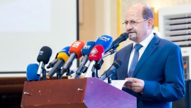رئيس الوزراء: المشكلات لا ترتبط بشح الموارد بل بآليات إدارتها وتوزيع الصلاحيات