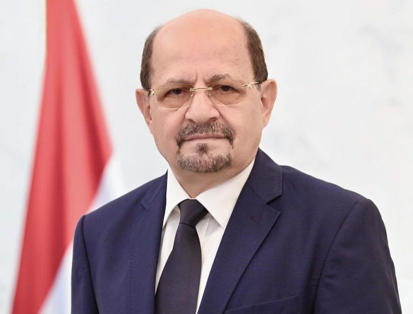 الزنداني يصدر قرارات بتكليف قيادات جديدة في وزارة الخدمة المدنية