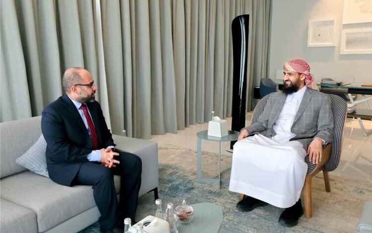 المحرّمي يطلع على خطط تطوير قطاع الاتصالات وبرامج التحول الرقمي 1 المحرّمي يطلع على خطط تطوير قطاع الاتصالات وبرامج التحول الرقمي