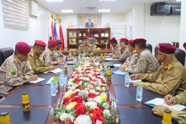 وزير الدفاع يشدد على الالتزام بضوابط الابتعاث العسكري ومنع المحاباة 1 وزير الدفاع يشدد على الالتزام بضوابط الابتعاث العسكري ومنع المحاباة