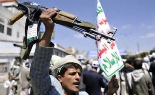 الجوع ينهك مقاتلي الحوثي.. موجة فرار واسعة من الجبهات وتوقف مخصصات "القات" 1 الجوع ينهك مقاتلي الحوثي.. موجة فرار واسعة من الجبهات وتوقف مخصصات "القات"
