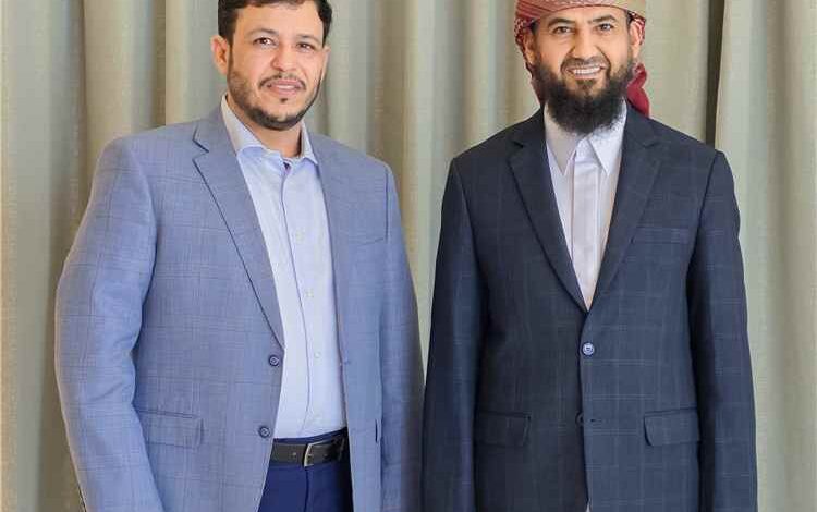 المحرّمي والعليمي يبحثان مستجدات الأوضاع السياسية والاقتصادية في البلاد