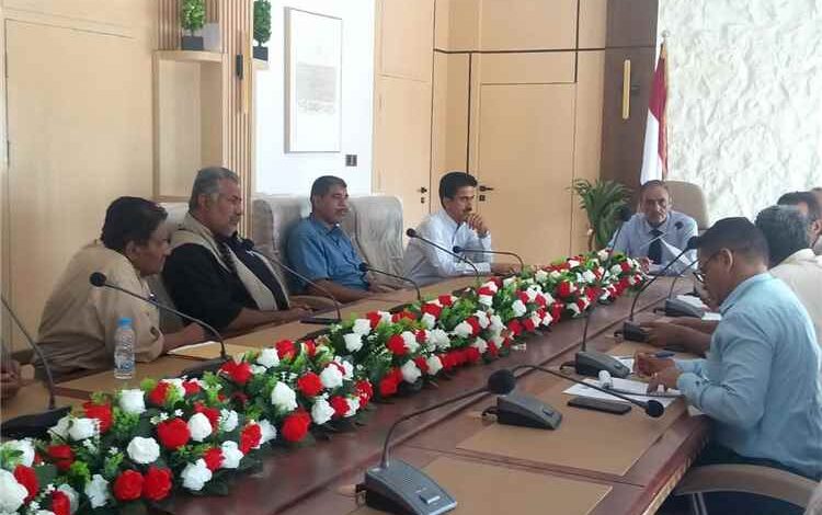 شبوة تعتمد مناقصتين لتوفير أدوية الأورام ومستلزمات غسيل الكلى في عتق 1 شبوة تعتمد مناقصتين لتوفير أدوية الأورام ومستلزمات غسيل الكلى في عتق