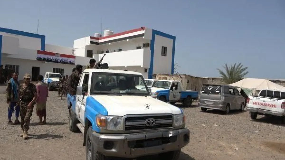 ضبط مطلوب أمني متهم بجريمة قتل في عملية أمنية بالساحل الغربي