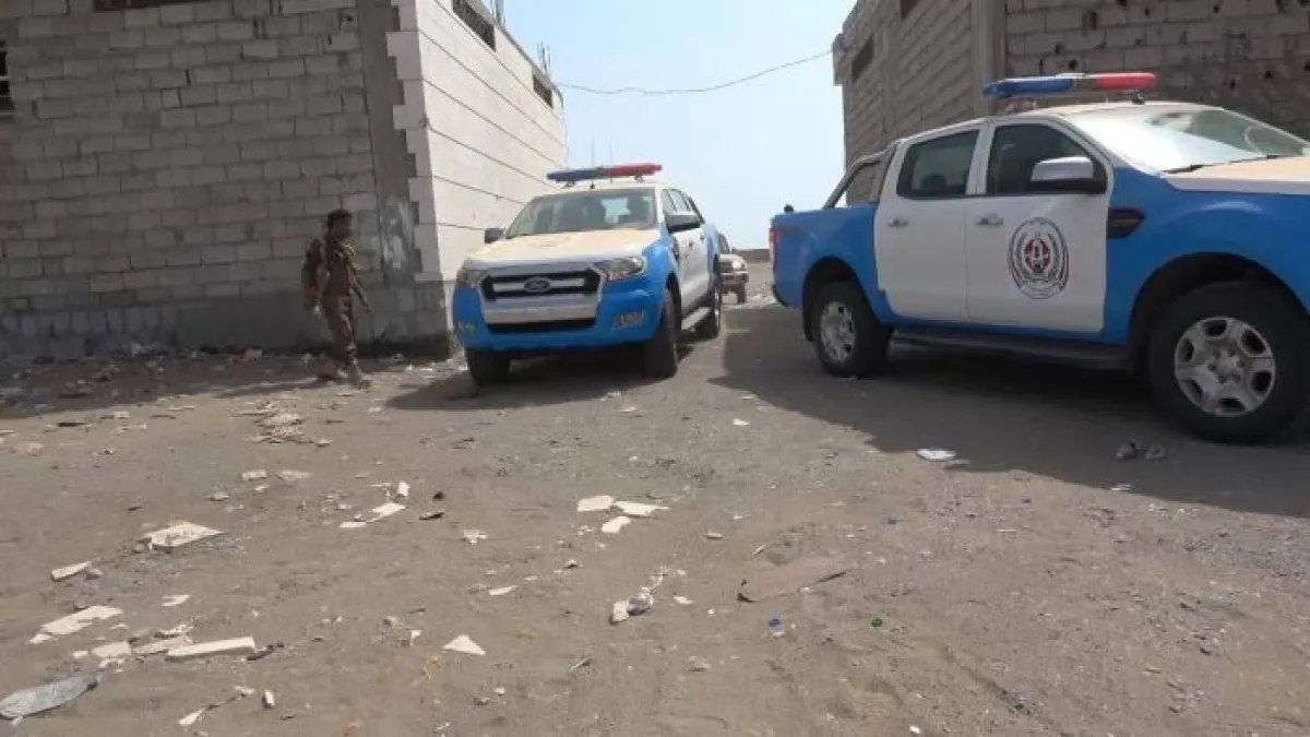 ضبط مطلوب أمني لشرطة حضرموت في الخوخة بعد عملية تعقب ومداهمة