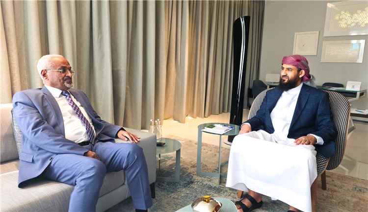 المحرّمي وباسلمة يبحثان تعزيز كفاءة الإدارة المحلية وتوسيع الصلاحيات