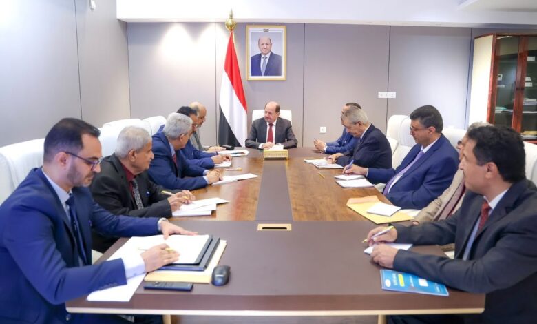 الزنداني يوجه بتسريع الإصلاحات المالية وتفعيل الرقابة لمكافحة الفساد