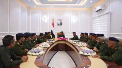 وزير الداخلية يوجه بتسريع إصدار البطاقة الذكية ومكافحة التزوير والسمسرة في الأحوال المدنية