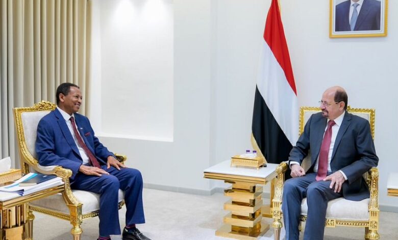الزنداني يدعو إلى توسيع مشاريع برنامج الأغذية العالمي وتعزيز الشراكة التنموية