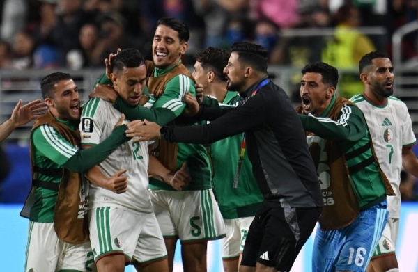 الجزائر تقلب الطاولة على الأردن وتنتزع فوزاً مثيراً في مونديال 2026 1 الجزائر تقلب الطاولة على الأردن وتنتزع فوزاً مثيراً في مونديال 2026